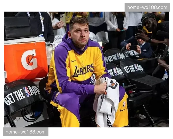 湖人防守效率并列联盟垫底 东契奇詹姆斯连线难掩体系漏洞